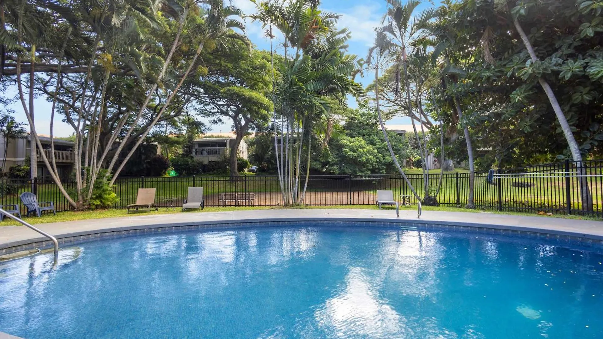 Holiday home Direct Oceanfront Beach Pohailani Studio - New Kahana United States