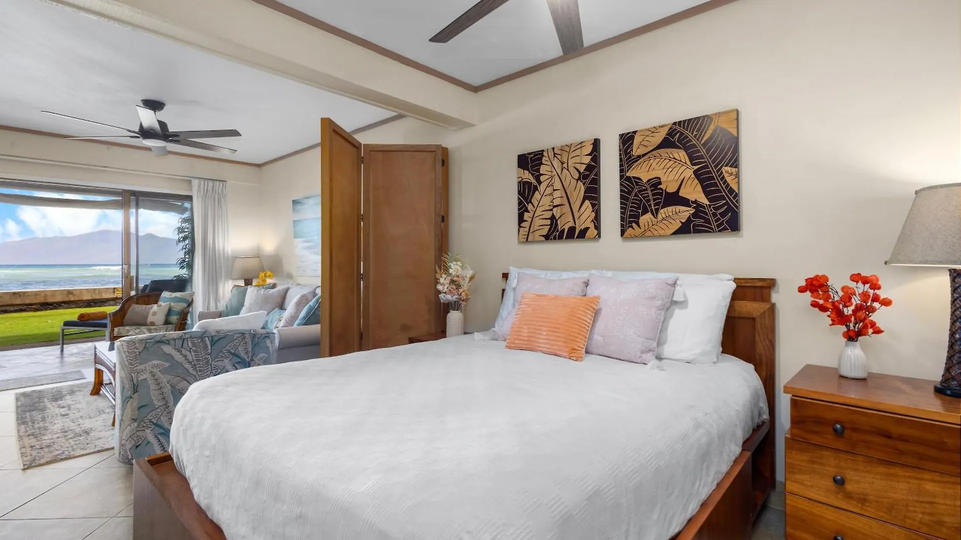 Direct Oceanfront Beach Pohailani Studio - New Kahana Holiday home
